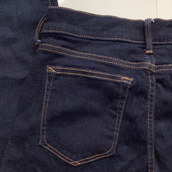 GAP Low Rise Deep Blue Skinnies - Picture 5 of 6